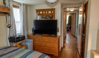 45 Howard St, Austin, IN 47102