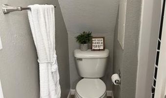 914 Hailey St, Ardmore, OK 73401