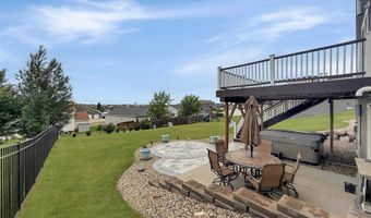 3906 Lone Peak Dr, Bismarck, ND 58503