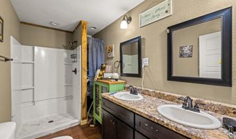 1140 Reynolds Bridge Rd, Benton, TN 37307