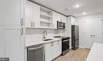 4000 WISCONSIN Ave NW 1B-4K-438, Washington, DC 20016