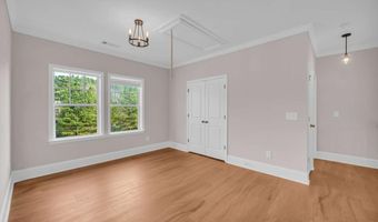 519 Huntington Dr, Ball Ground, GA 30107