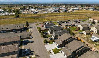 97 9th St B, Belgrade, MT 59714
