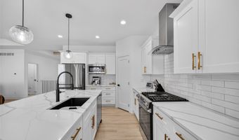 1403 19th St SE, Altoona, IA 50009