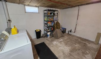 1306 S 2nd St, Aberdeen, SD 57401