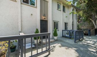 2340 Caringa Way B, Carlsbad, CA 92009