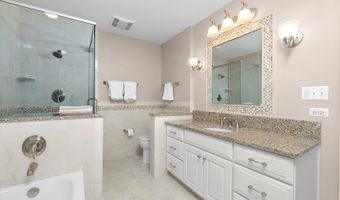 1943 N Charter Point Dr D, Arlington Heights, IL 60004