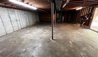 608 Agean Way, Ballwin, MO 63011