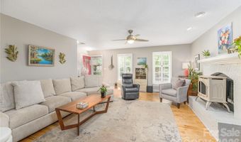 26 Moriah Ln, Asheville, NC 28803