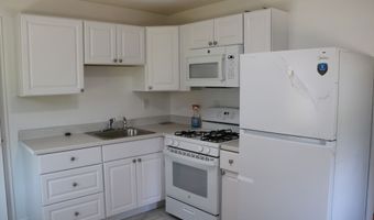 264 Pearl Harbor St, Bridgeport, CT 06610