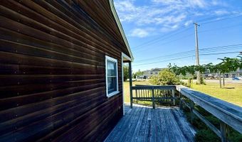 90 Searsport Ave, Belfast, ME 04915