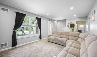 3 Ocean Ave, Barnegat, NJ 08005