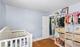127 Gladstone St, Cranston, RI 02920