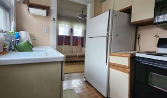215 W Pleasant St, Angola, IN 46703