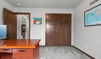 4410 W CAPITOL Dr, Appleton, WI 54913