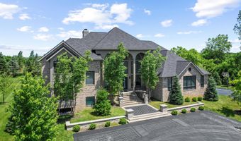 5636 Meadow Ln, Ann Arbor, MI 48105