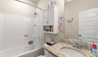 7004 Glen Eagle Dr, Biloxi, MS 39532