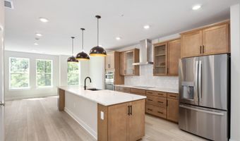 44581 STRABANE Ter, Ashburn, VA 20147