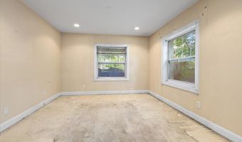 301 2ND St, Atlantic Beach, FL 32233