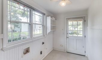1467 Wilkes Ave, Biloxi, MS 39530