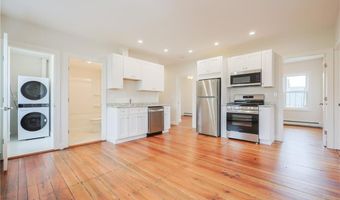 529 Wood St 3, Bristol, RI 02809