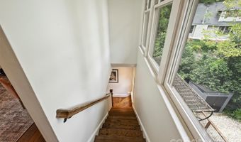 1611 Tippah Park Ct, Charlotte, NC 28205