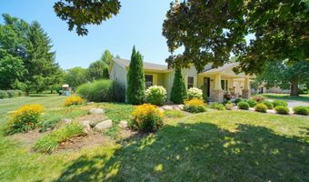 2915 Lee Marie Dr, Adrian, MI 49221