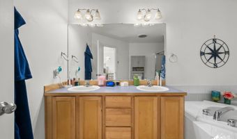 8688 Little Brook Cir, Anchorage, AK 99507