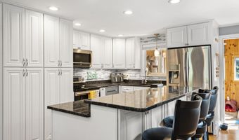 44 McQuade Brook Rd, Bedford, NH 03110