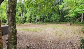 422 Kings Ave, Bishopville, SC 29010