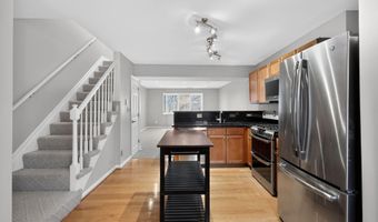 1455- B N VAN DORN St, Alexandria, VA 22304