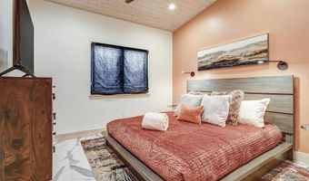 33 Peralta, Angel Fire, NM 87710