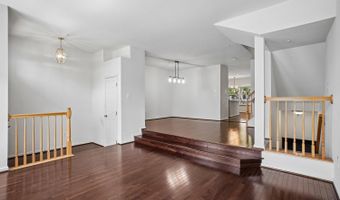 6610 HUNTER CREEK Ln, Alexandria, VA 22315