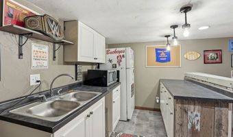 1420 N OWAISSA St, Appleton, WI 54911