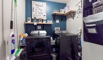15 Fieldstone Dr, Augusta, ME 04330