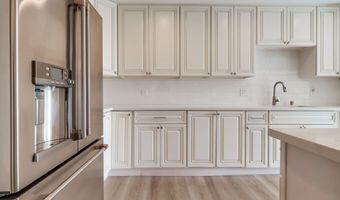 3200 La Rotonda Dr 407, Rancho Palos Verdes, CA 90275