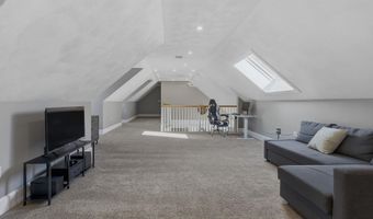 276 N Amherst Rd, Bedford, NH 03110