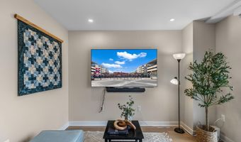 37 L St SE 803, Washington, DC 20003