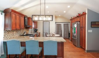 264 Linden Ave, North Middletown, NJ 07748