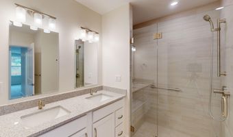 1 Longview Dr 205, Atkinson, NH 03811