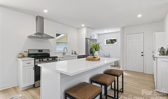 3826 Sudbury Rd, Charlotte, NC 28205