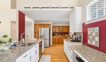 136 Davis Rd, Acton, MA 01720