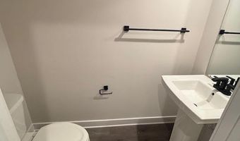 1 Halifax Rd, Bayville, NJ 08721