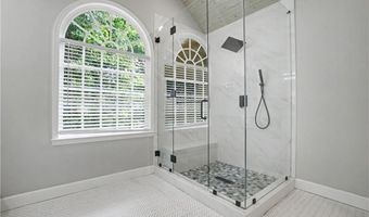 10785 Tuxford Dr, Alpharetta, GA 30022