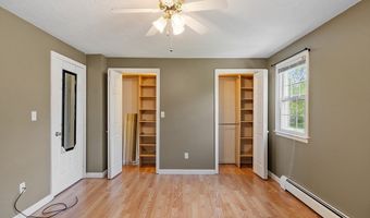 10 Tuck Farm Rd 4, Auburn, MA 01501