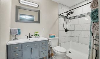 2416 Maplewood Dr, Asbury, IA 52002