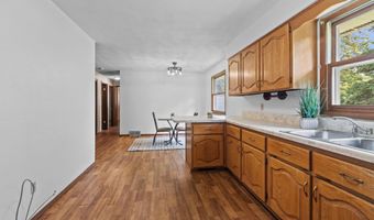 1636 S DRISCOLL St, Appleton, WI 54914