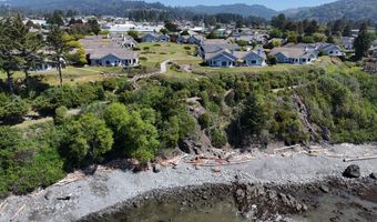 210 SCHOONER BAY Dr, Brookings, OR 97415