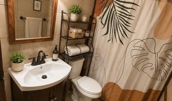 1921 Birch Trace Dr, Austintown, OH 44515