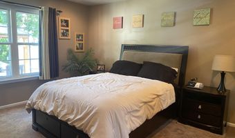 16 Cove St, Barnegat, NJ 08005